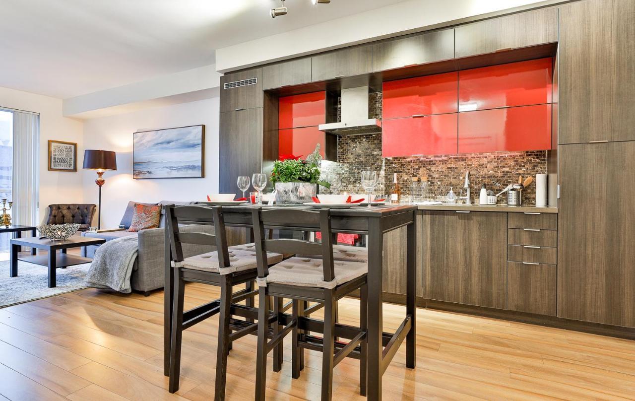 Luxury Condo Prime Location Toronto Exterior photo